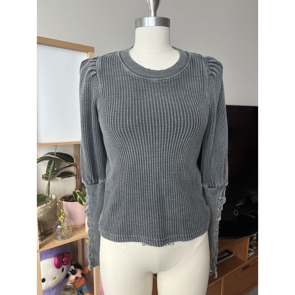 Free People FP One Gray Waffle Knit Top XS Lace Up Sleeves - MISSING STRING